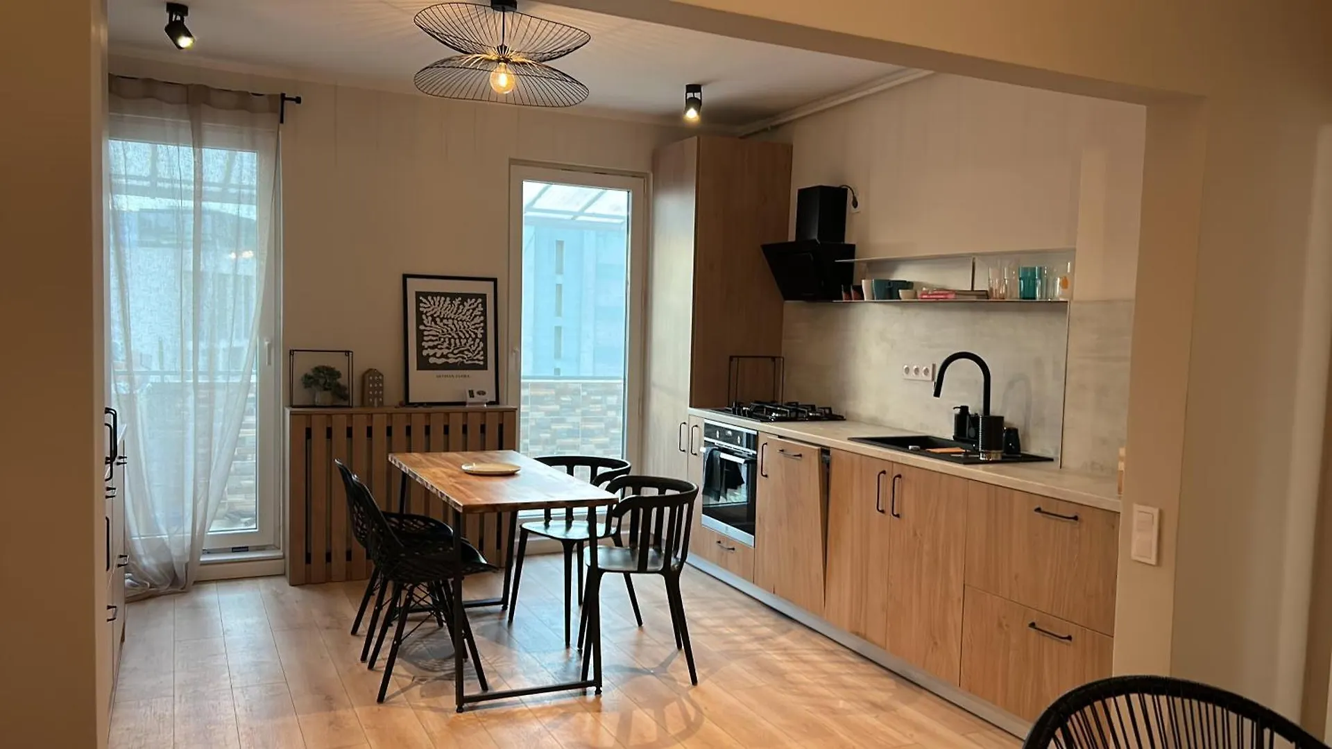 T6 Urban Energy Apartment Bucureşti