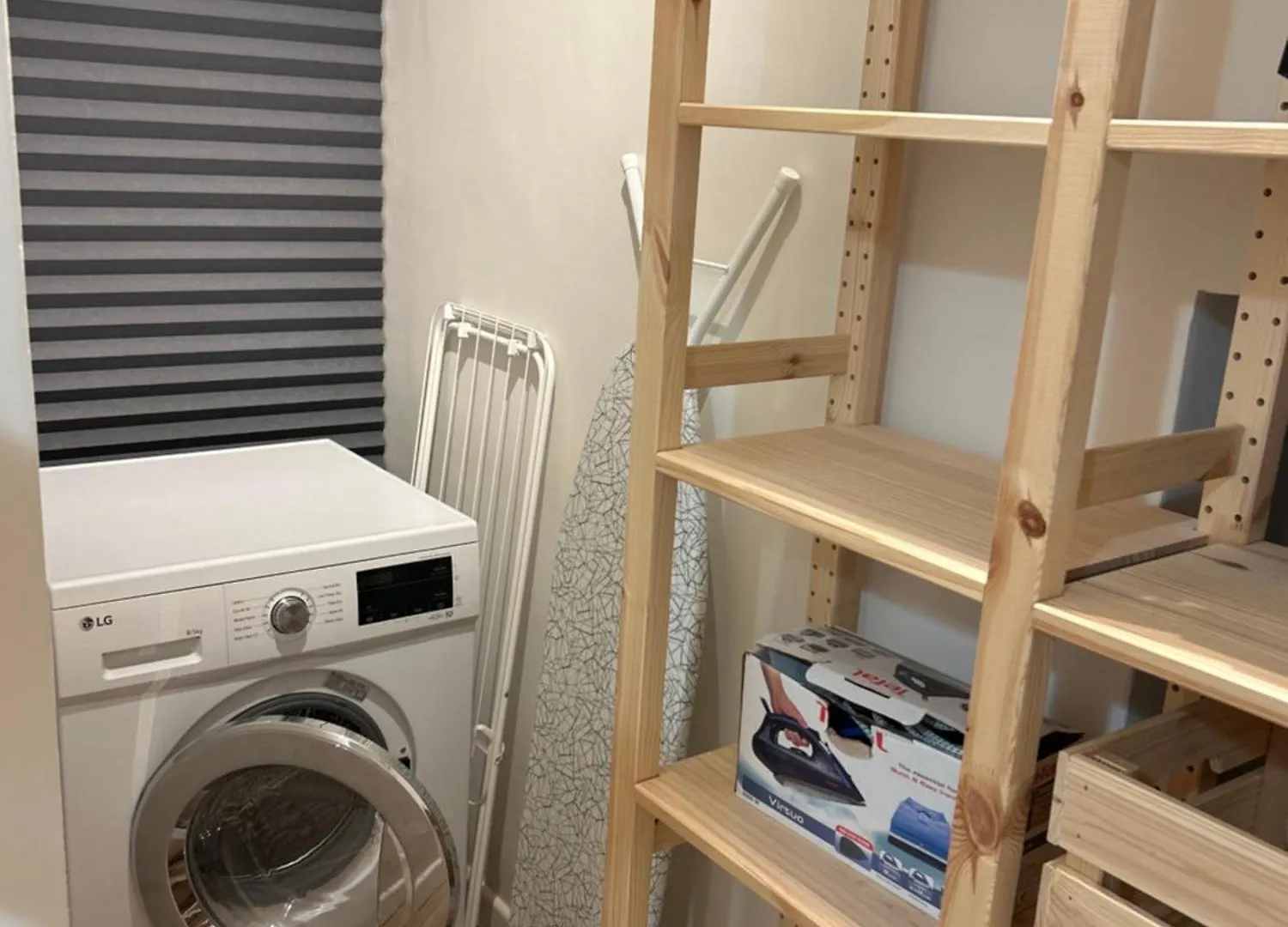 T6 Urban Energy Apartment Bucureşti 0*,  România