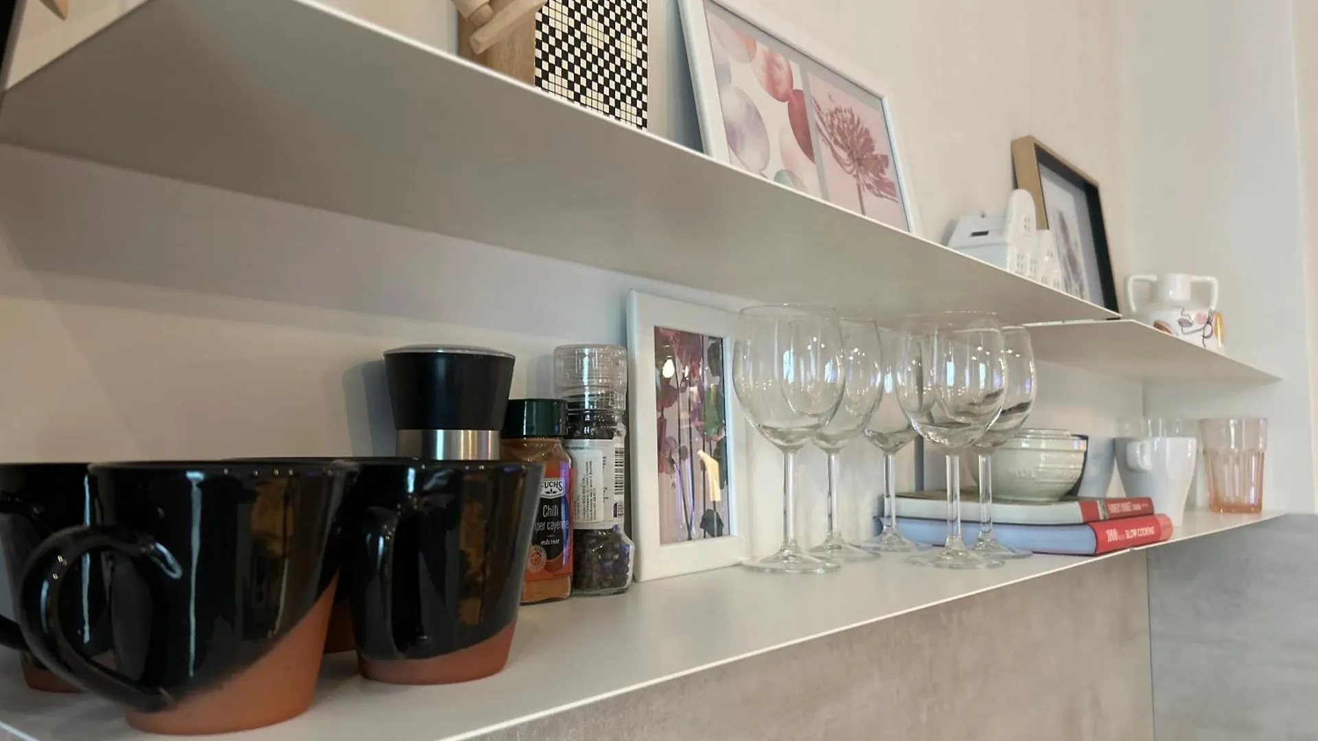 T6 Urban Energy Apartment Bucureşti România